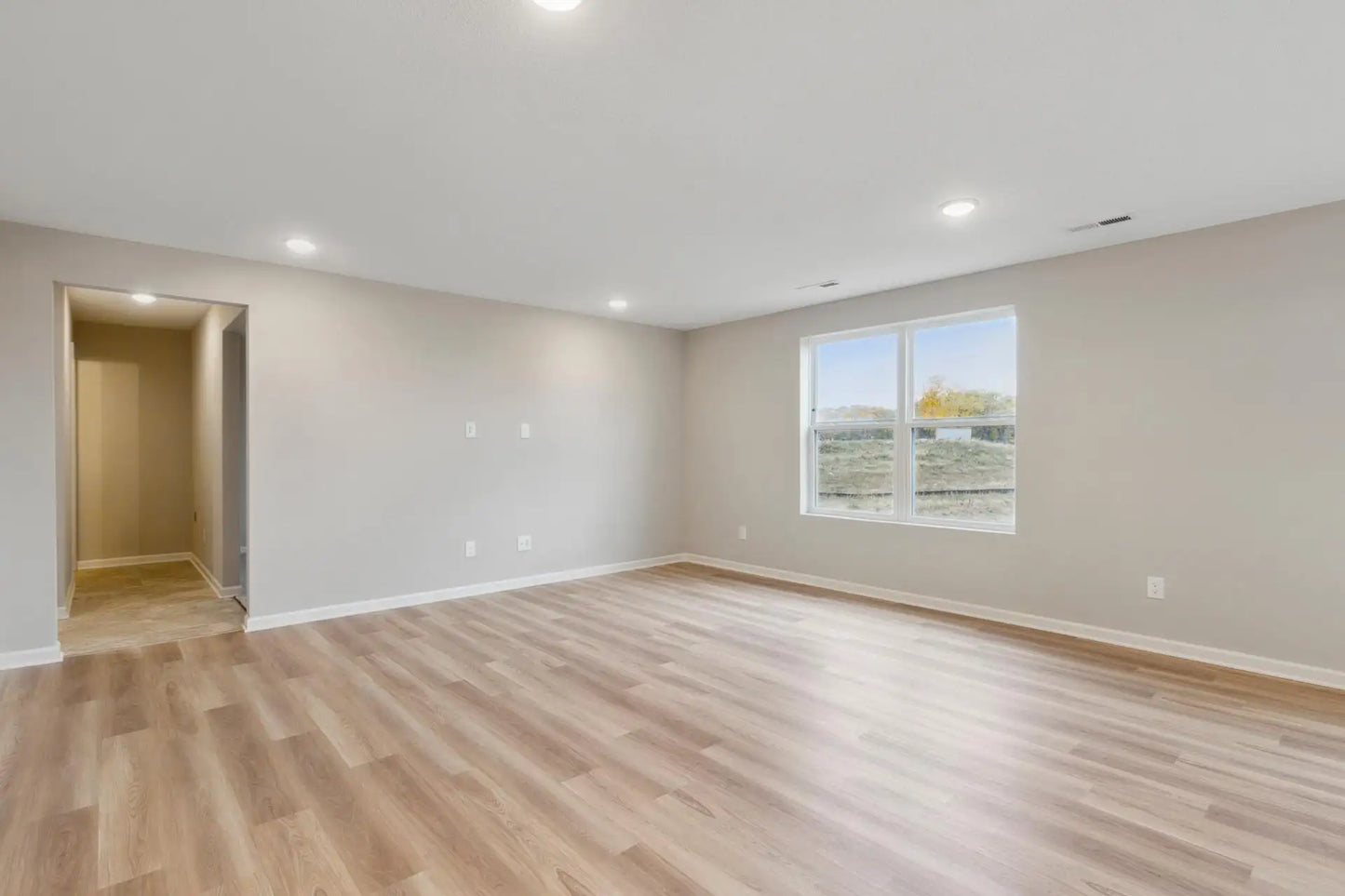 12722 Kinghorn Lane, Rogers, MN 55374