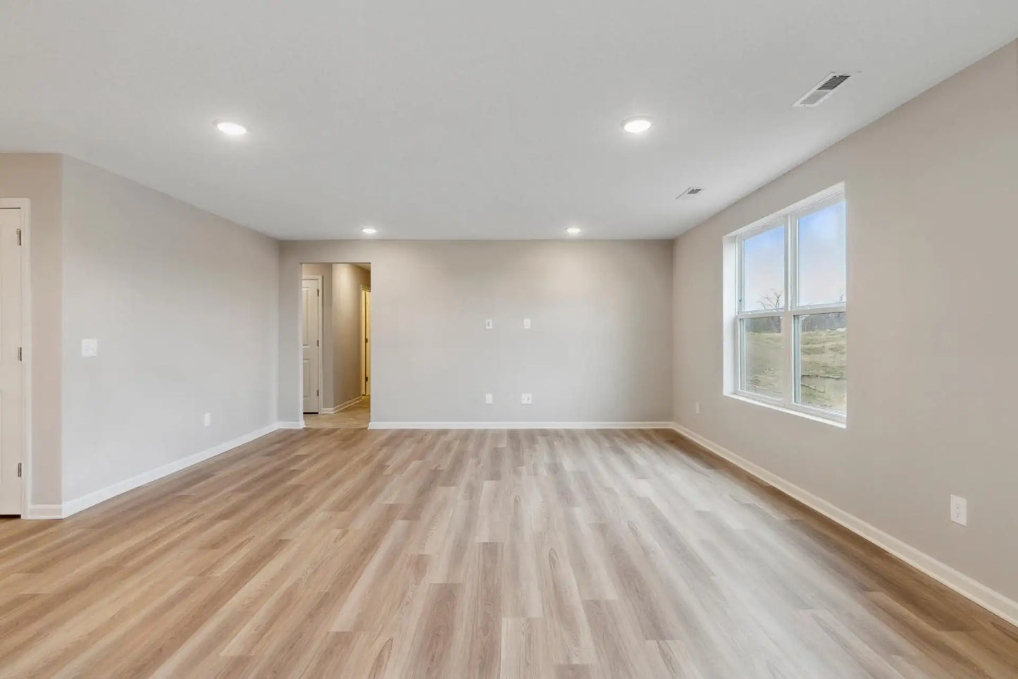 12722 Kinghorn Lane, Rogers, MN 55374