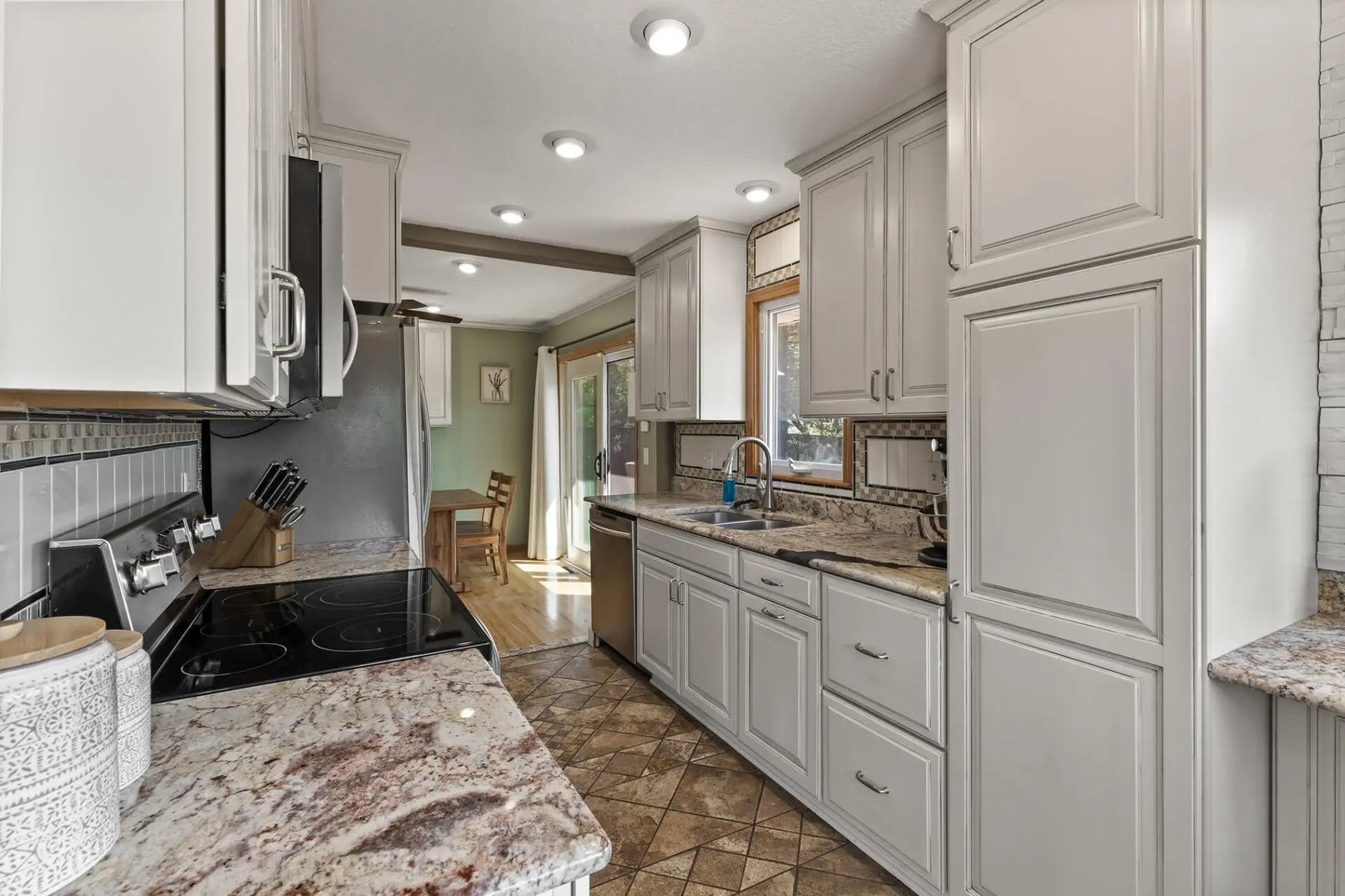 8523 Hinton Avenue, Cottage Grove, MN 55016