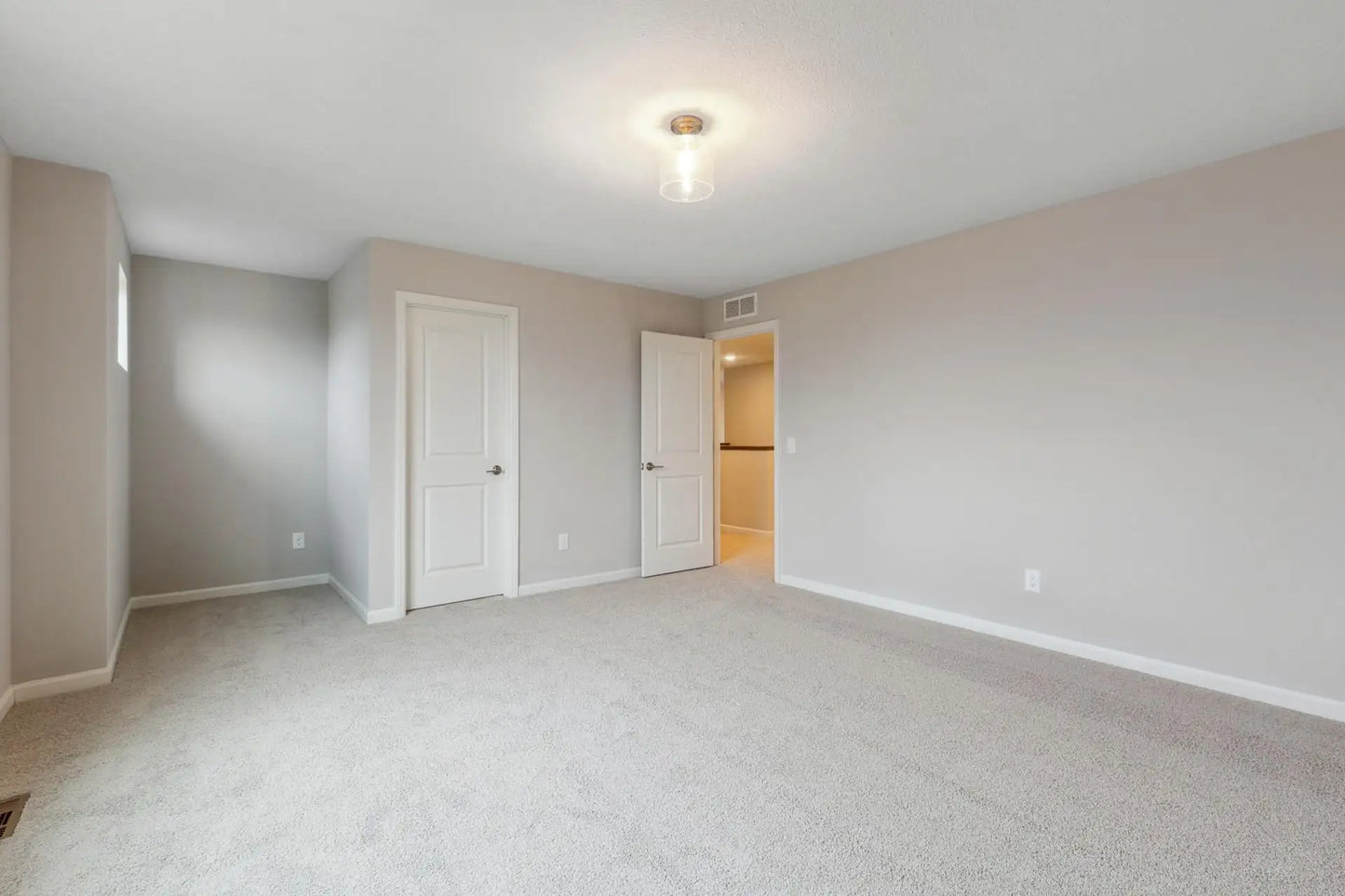 12722 Kinghorn Lane, Rogers, MN 55374